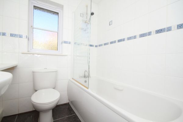 Cost of Shower Window Replacement in Rockledge